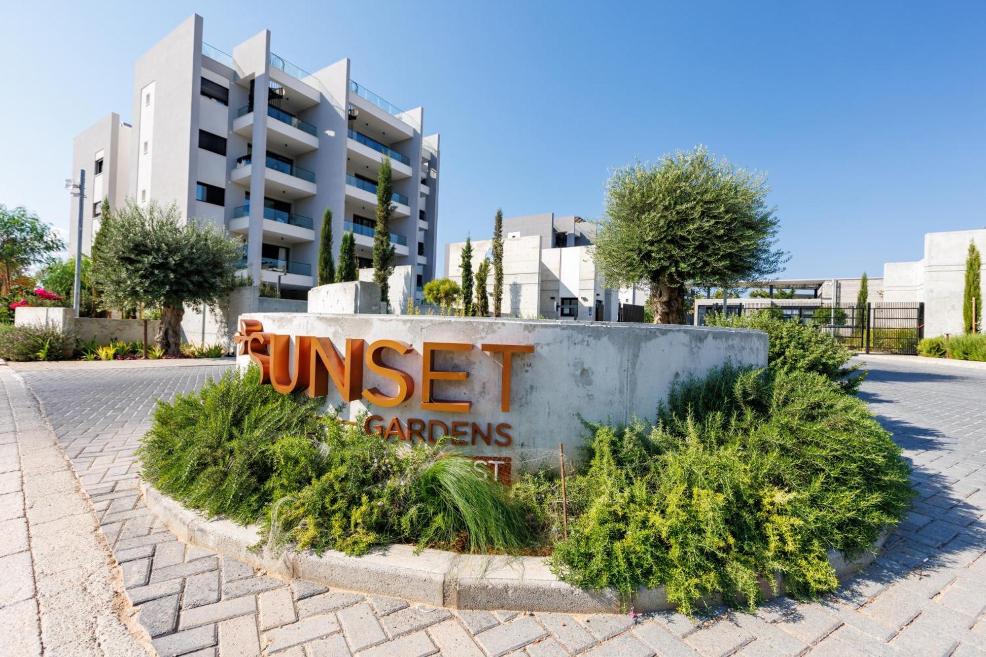 Apartment Sunset Gardens - - By Tlv Living *