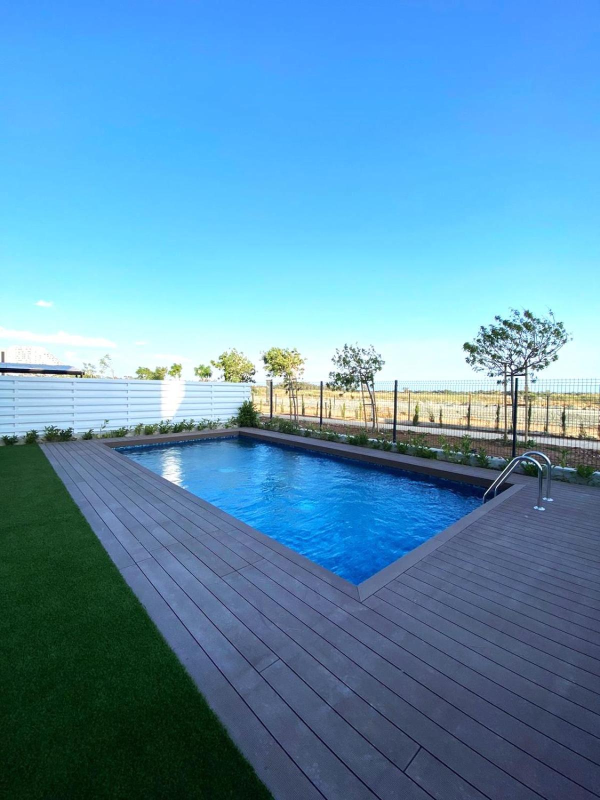 Sunset Gardens - - By Tlv Living